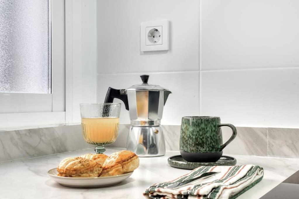 Center,luxury Decoration,20min To Cathedral Of Apartamento *